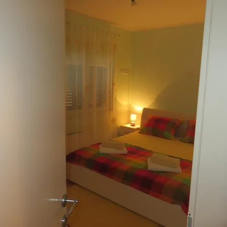 Apartment Simaris - Spacious With Terrace And Sea View Sibenik Exterior photo