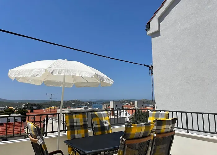 Apartment Simaris - Spacious With Terrace And Sea View