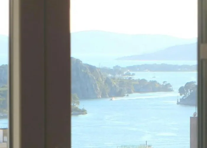 Apartment Simaris - Spacious With Terrace And Sea View