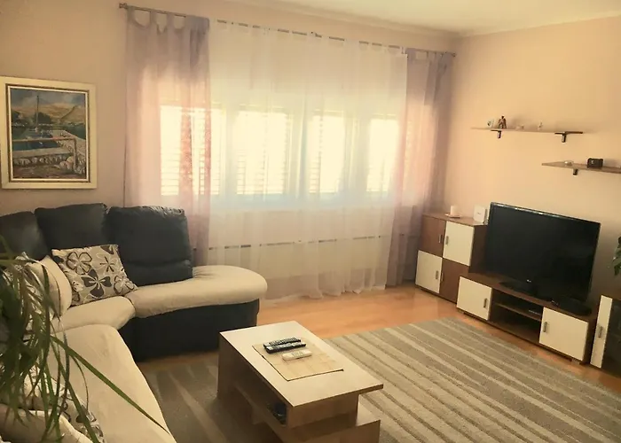 Apartment Simaris - Spacious With Terrace And Sea View