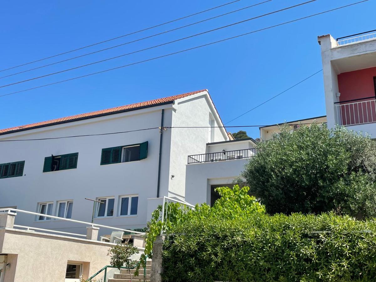 Simaris - Spacious With Terrace And Sea View Apartment *