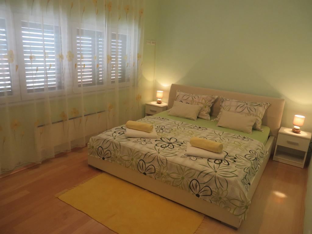 Apartment Simaris - Spacious With Terrace And Sea View *